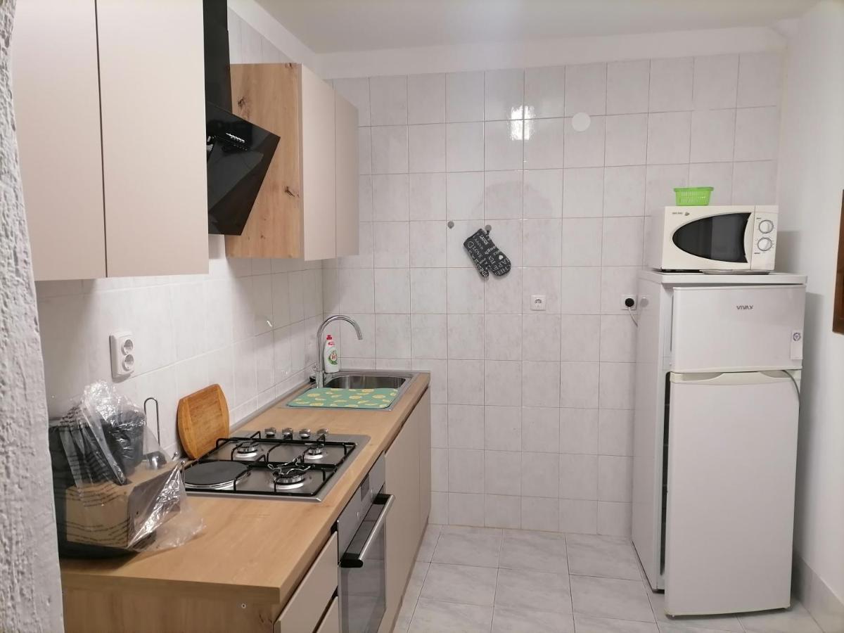 Apartman Zepina Pula Bagian luar foto